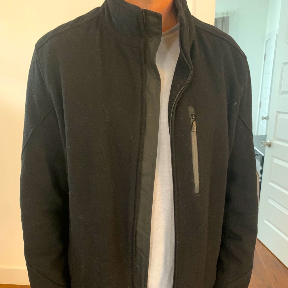 Gorgeous Tech by Tumi wool coat in classic styling